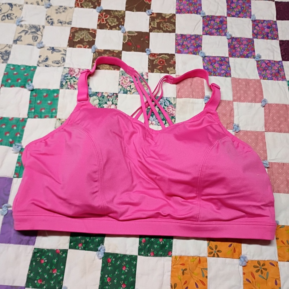 LIVI Sports Bra Womens Plus Size 26 Pink Wireless Cross Strap